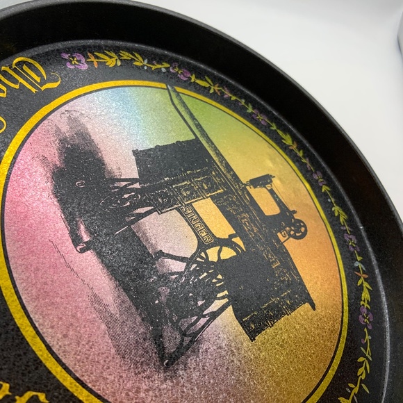 Vintage The Singer Manufacturing Company Bristolware Round 12" Retro Tin - Picture 11 of 15